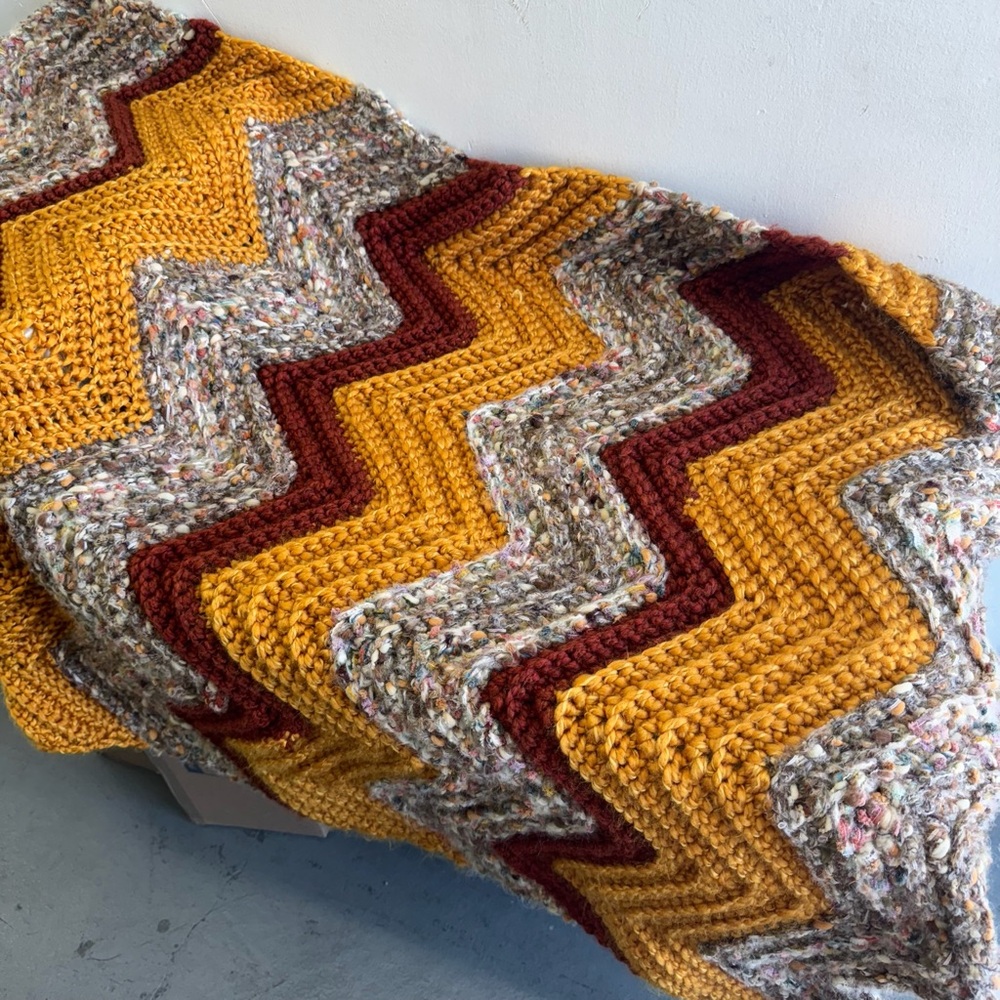 vintage handknit Chevron pattern Afghan red orange Knitted Throw Blanket cozy